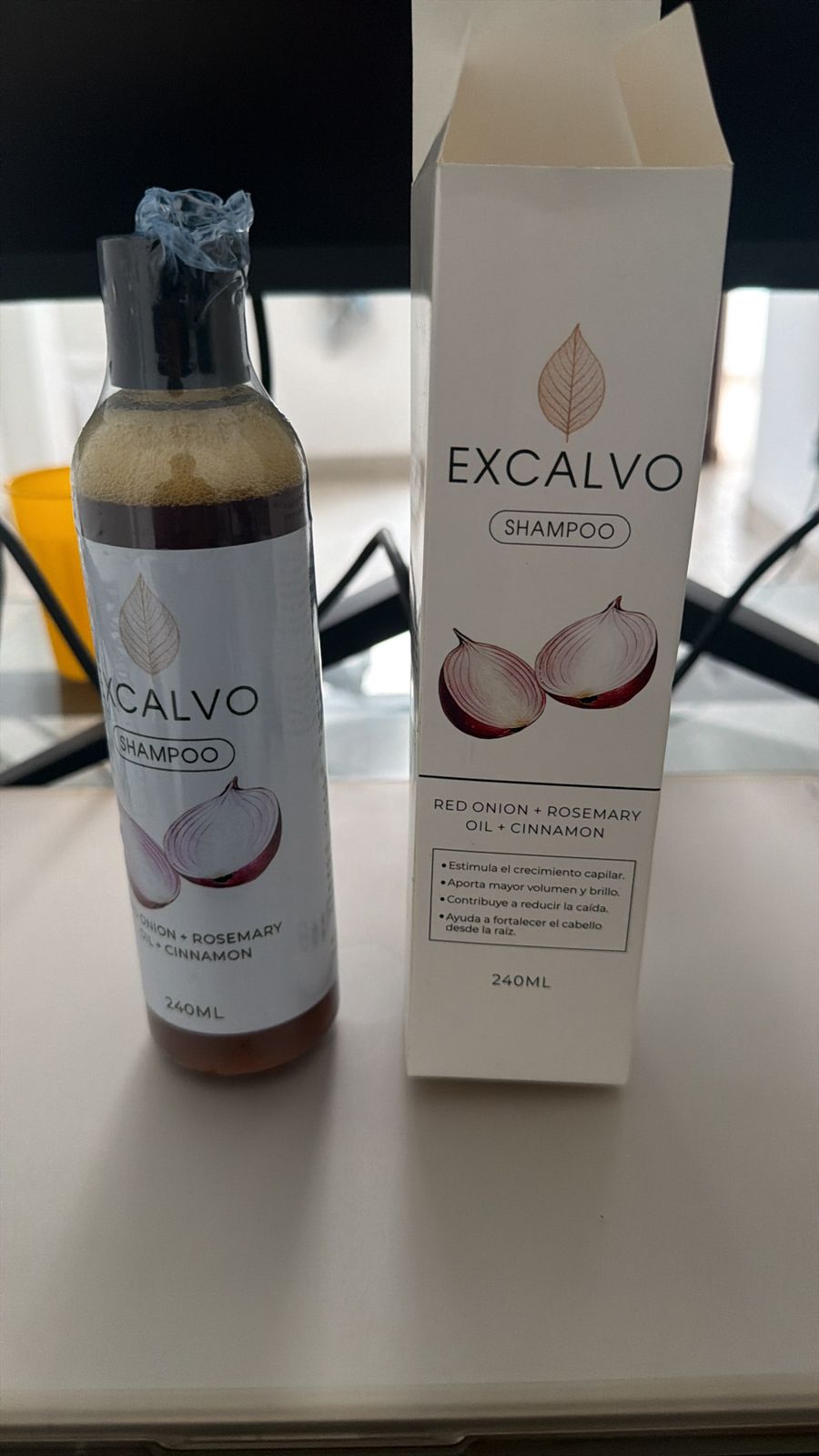 SHAMPOO EXCALVO - CON FORMULA NATURAL PARA REDUCIR CAÍDA Y AUMENTAR CRECIMIENTO